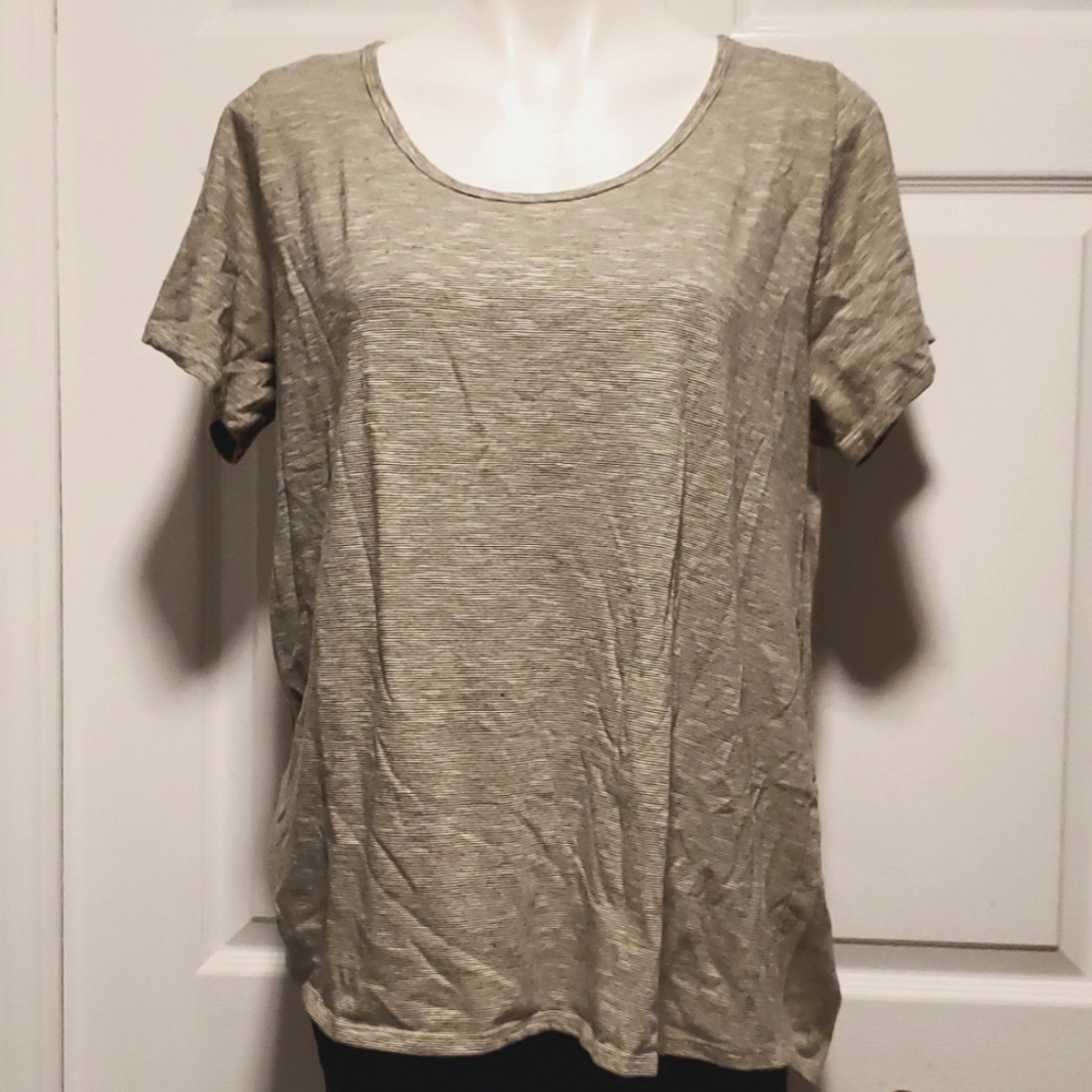 LulaRoe Classic T Women's Black/White Striped Short Sleeve Top - Size 2XL